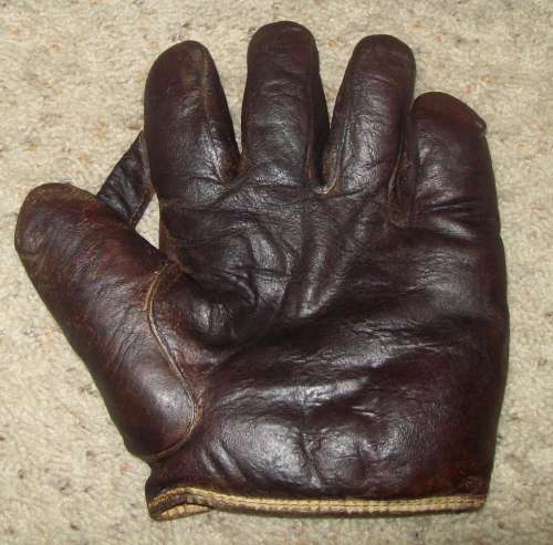 Spalding 1 Inch Web Burgundy Front
